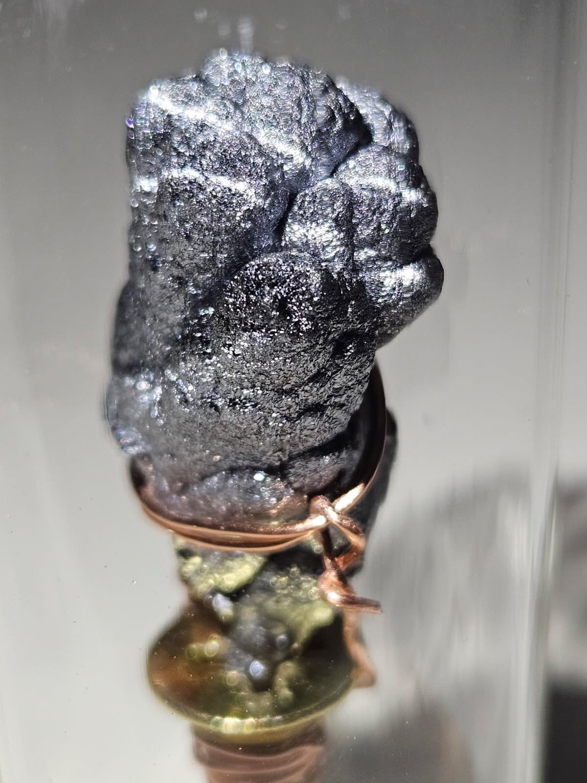 Silicon | Pure Si Metalloid Crystal | Element Display