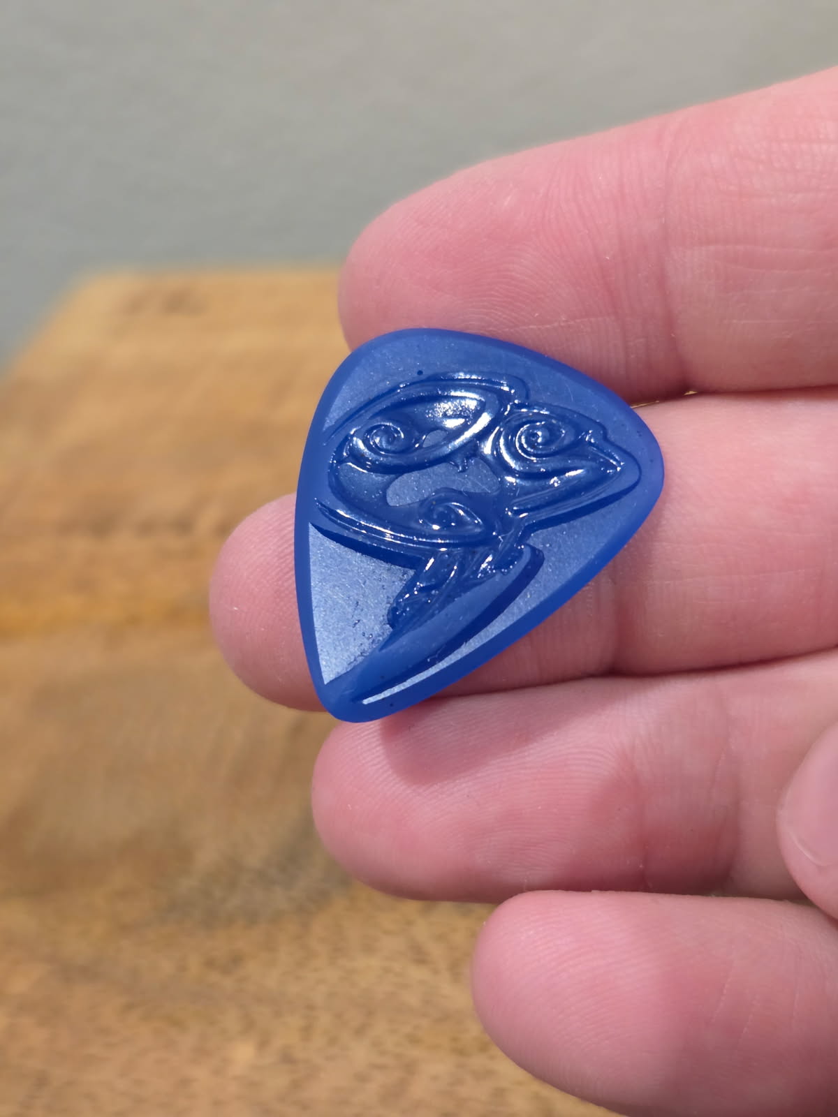 Eve Blue Plectrum (Maya & YInMn)| Handmade Guitar Picks